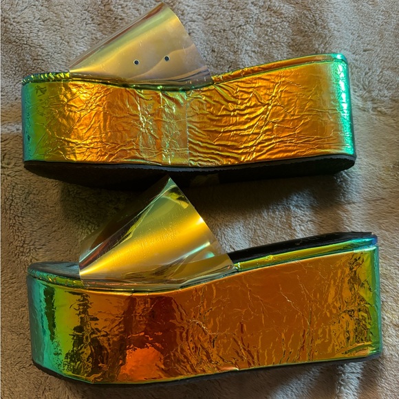 Platform Heels - Picture 1 of 2